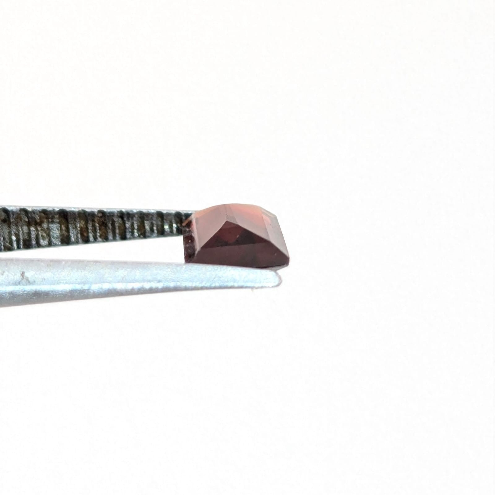 Granate Facetado Baguette 3 mm x 6 mm