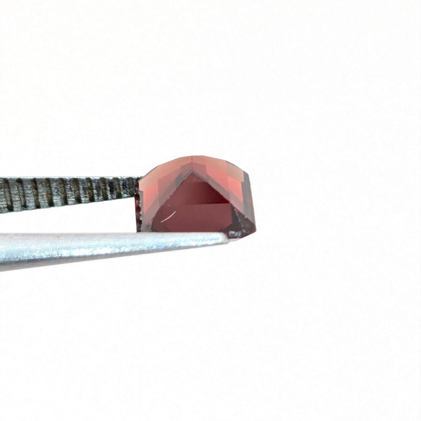 Granate Rectangular Facetado 7 x 5 mm