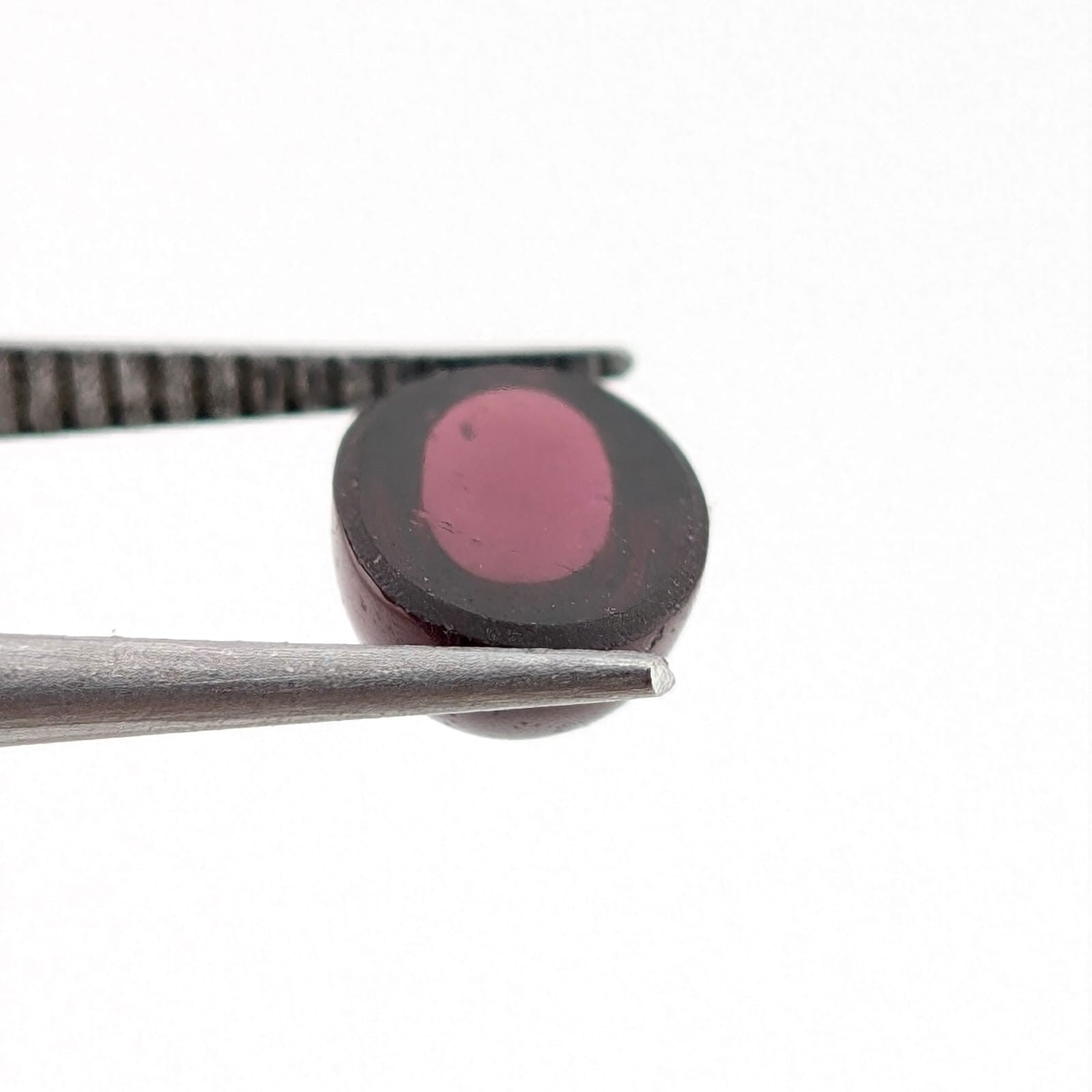 Granate Ovalado Facetado 7 x 5 mm