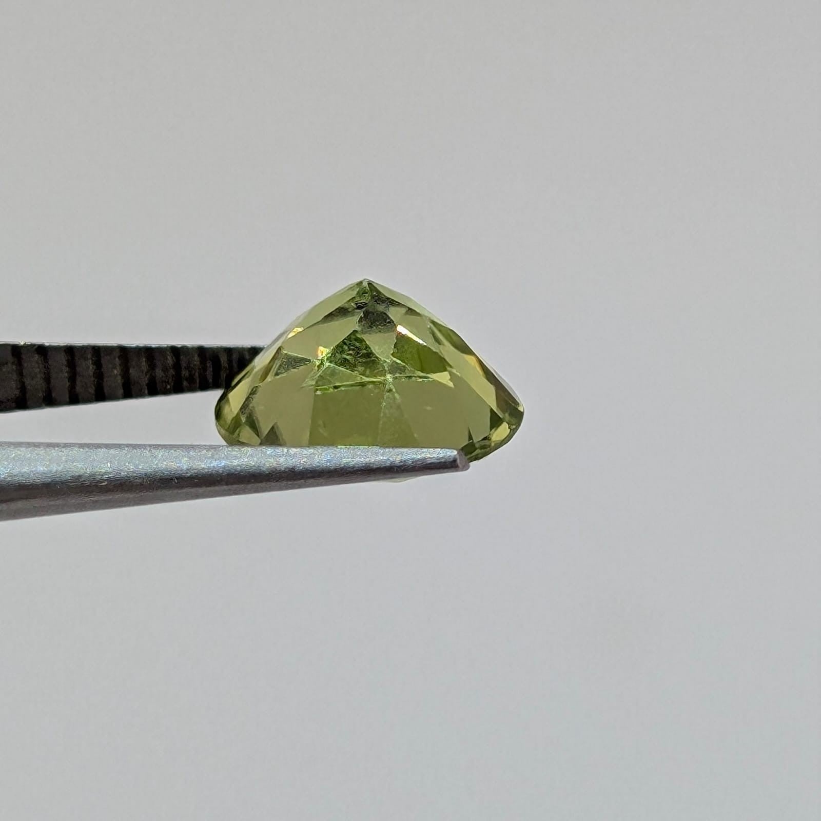 Peridoto 7 Mm