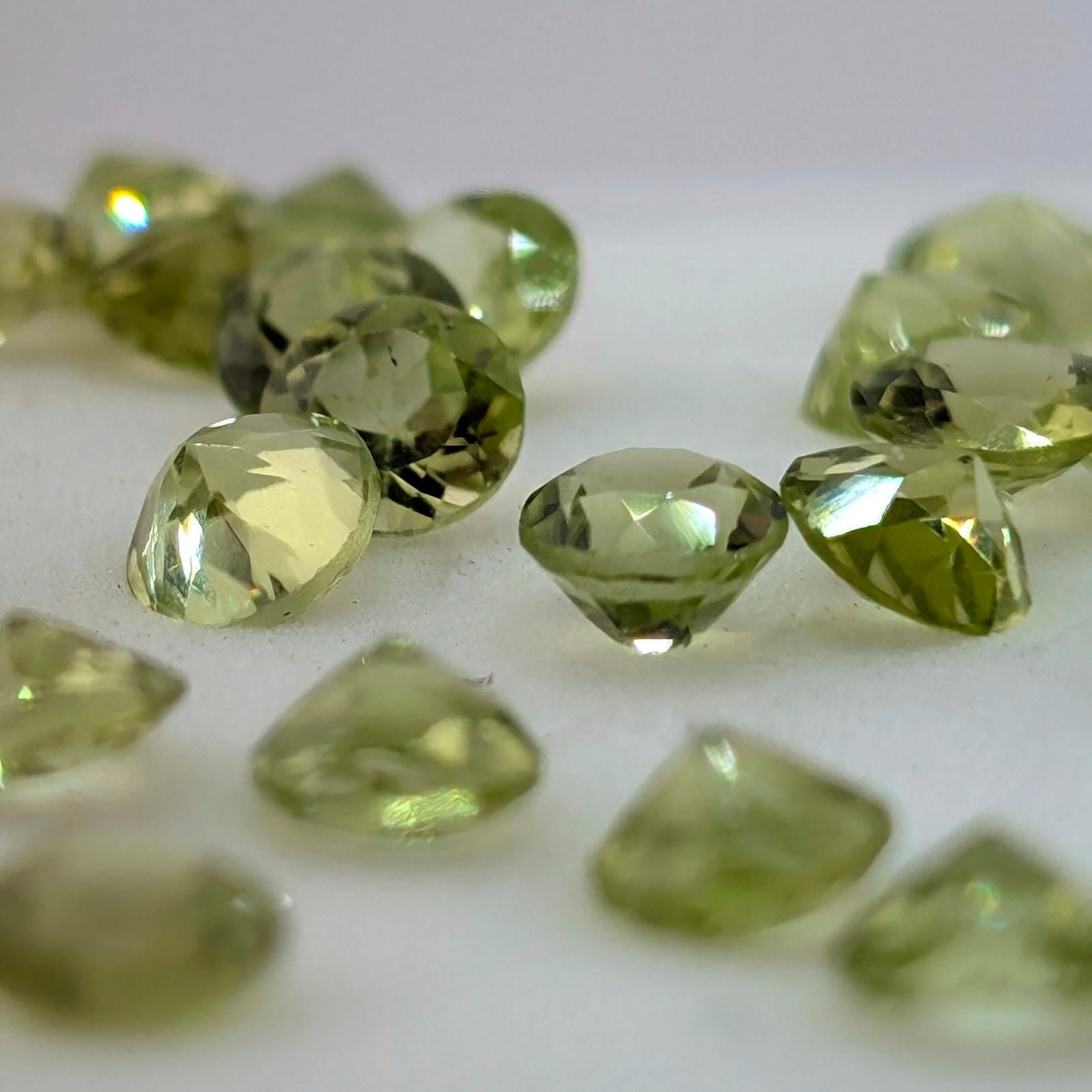 Peridoto Redondo Facetado 3.5 mm