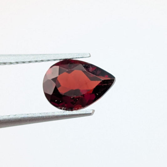 Granate Facetado Gota 5 mm x 7 mm