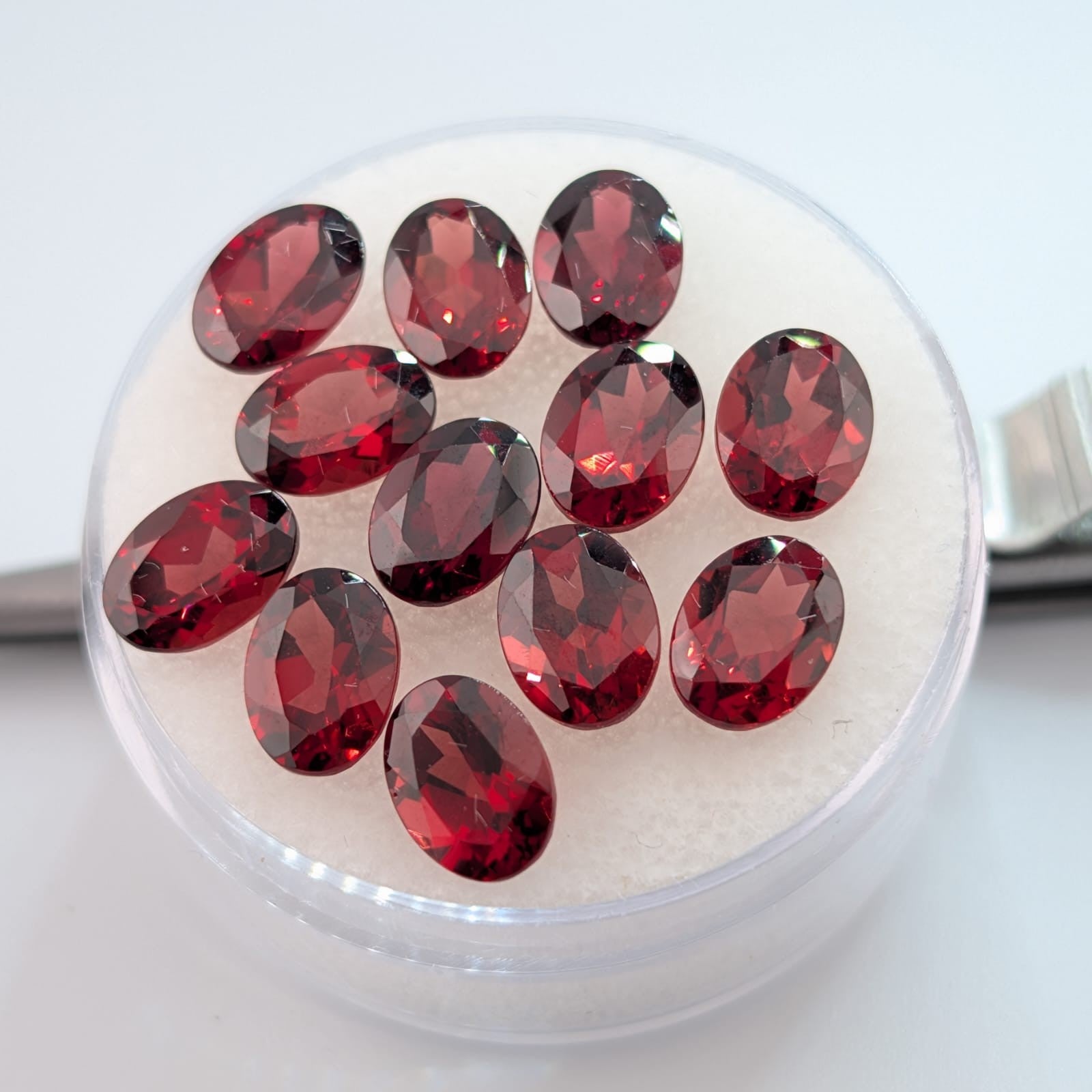 Granate Ovalado 8 x 6 mm