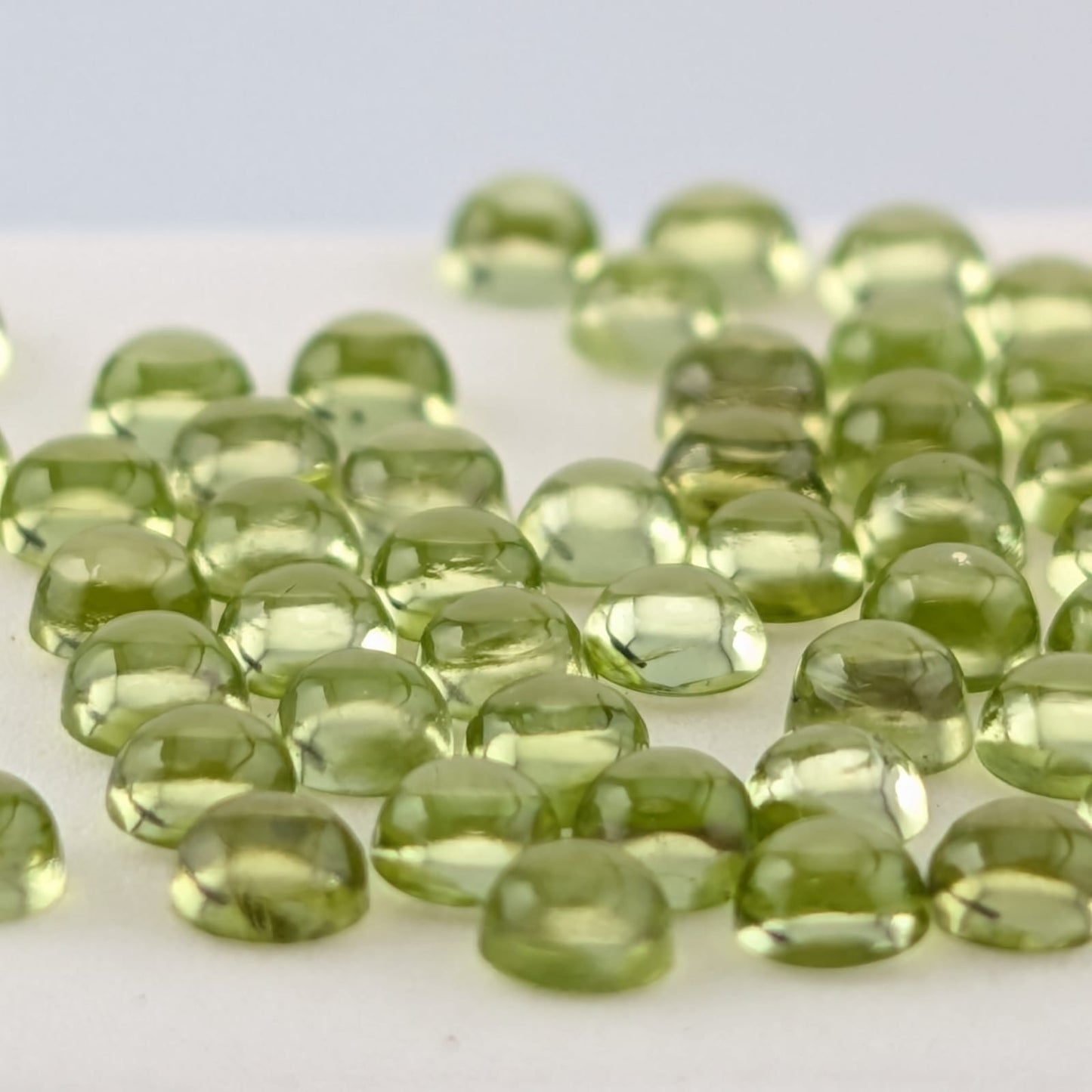 Peridoto Cabuchon Redondo 3 mm