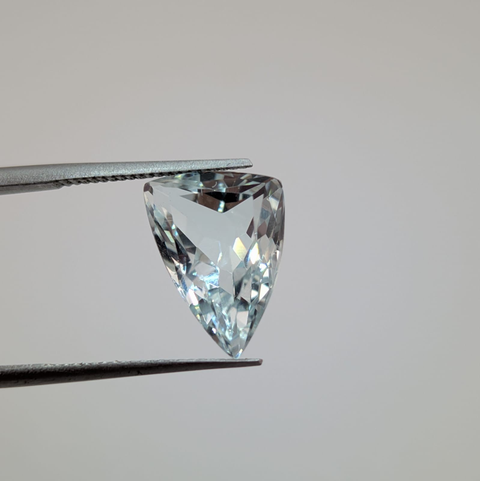 Aguamarina Facetado Triangular 13 mm x 9 mm