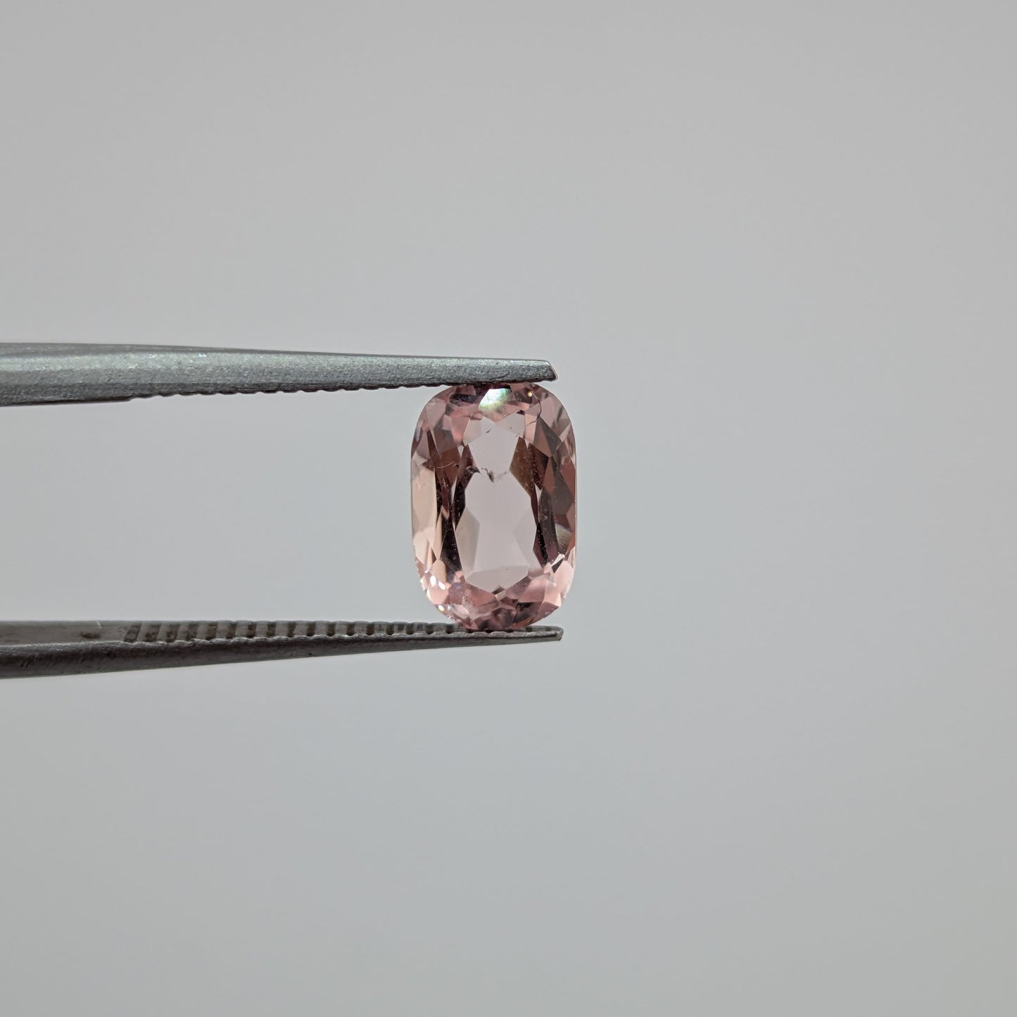 Morganita Facetado Rectángular 7.6 mm x 5 mm