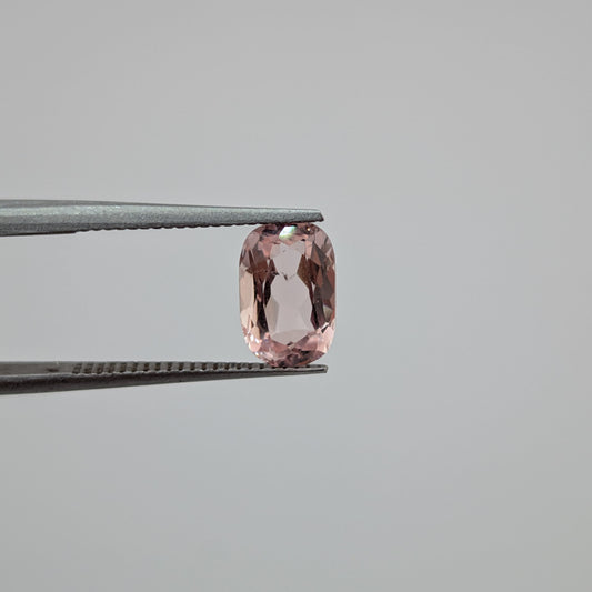 Morganita Facetado Rectángular 7.6 mm x 5 mm