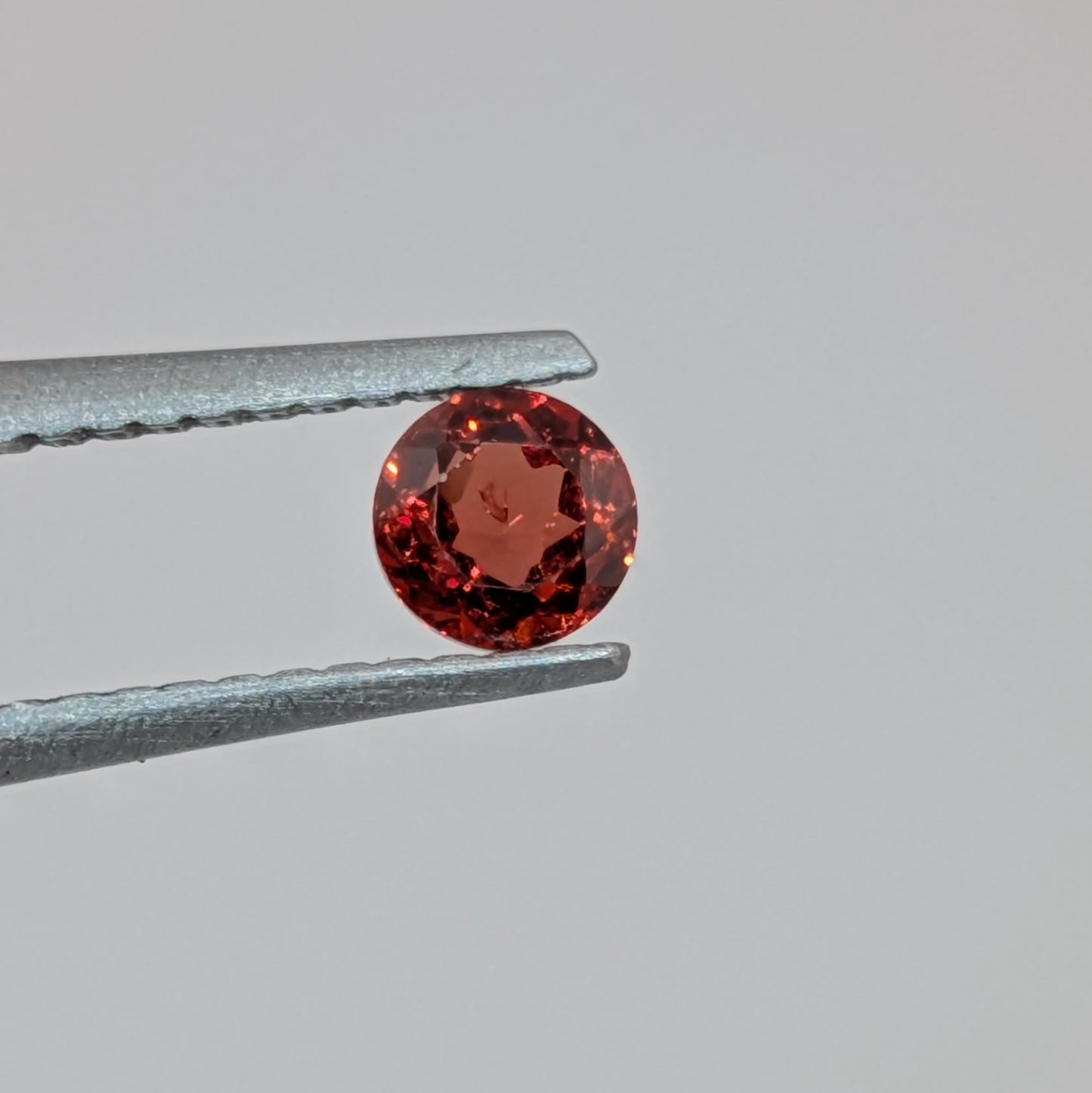 Granate Facetado Redondo 3 mm