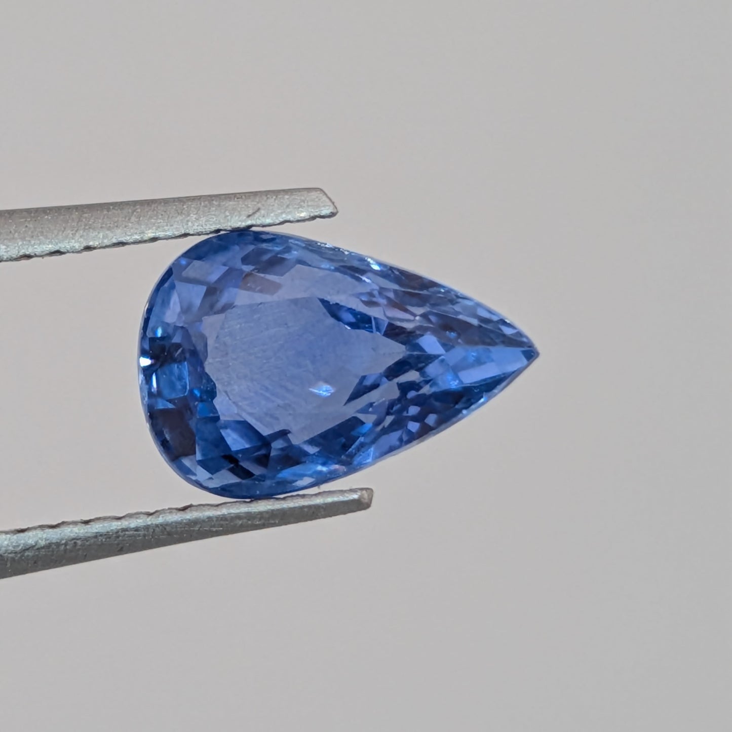 Zafiro Azul Facetado Gota 7.4x5 mm