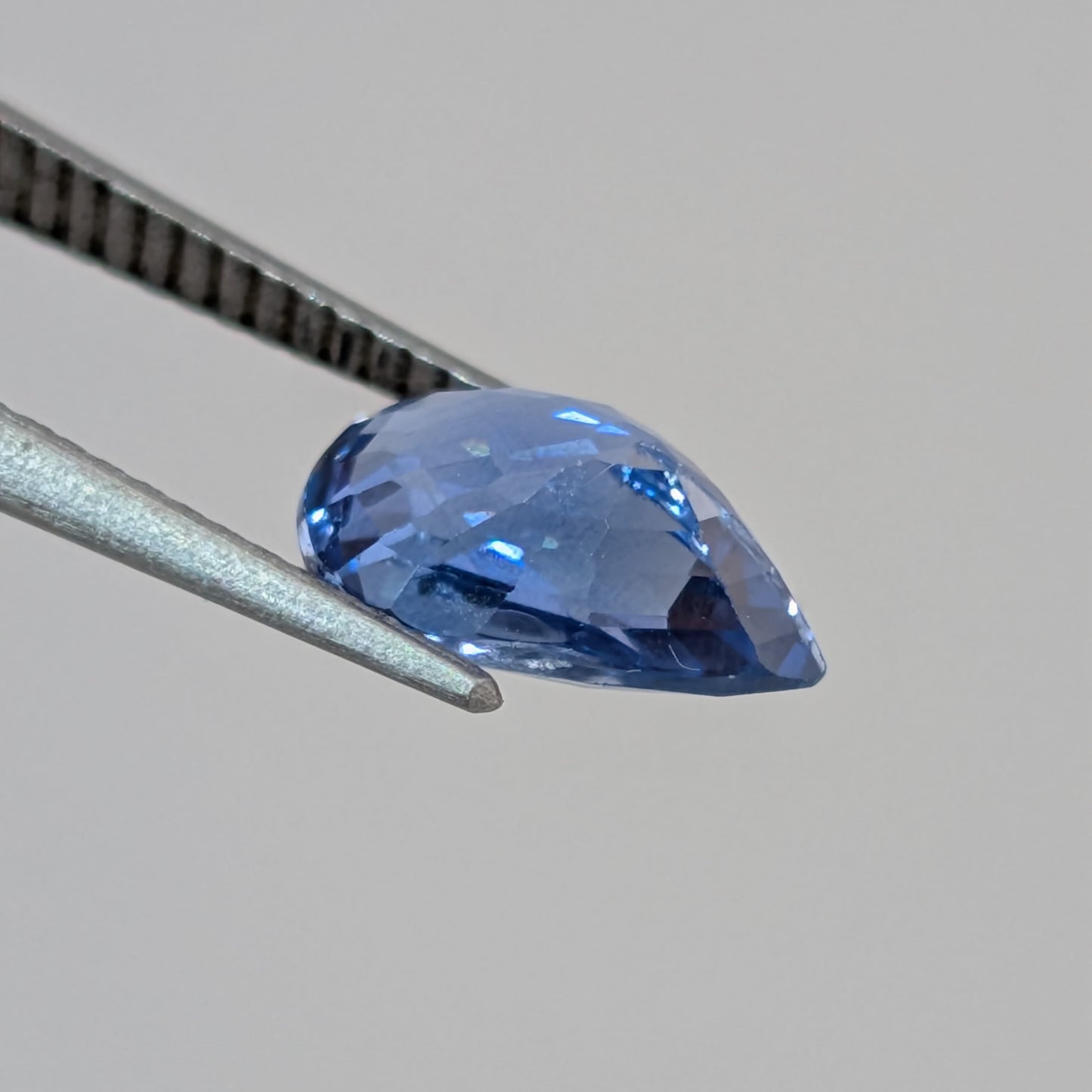 Zafiro Azul Facetado Gota 7.4x5 mm