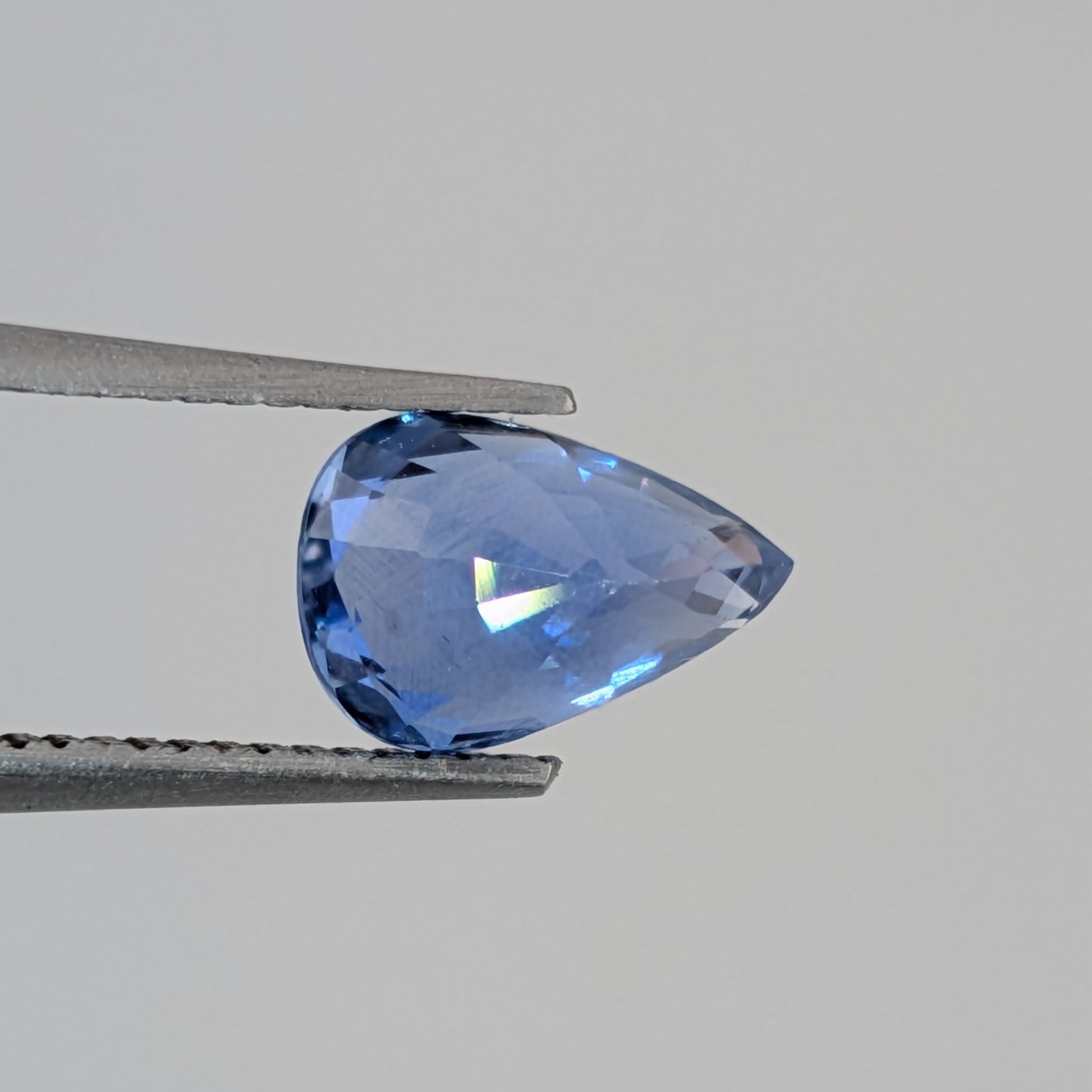 Zafiro Azul Facetado Gota 7.4x5 mm