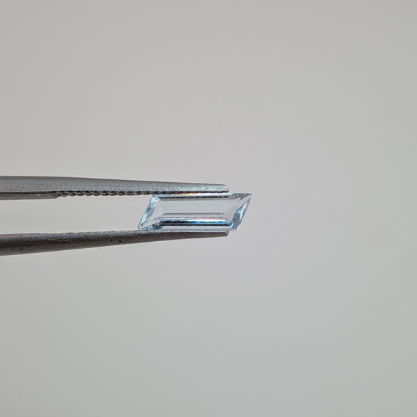 Aguamarina Facetado Forma libre 7 x 3 mm
