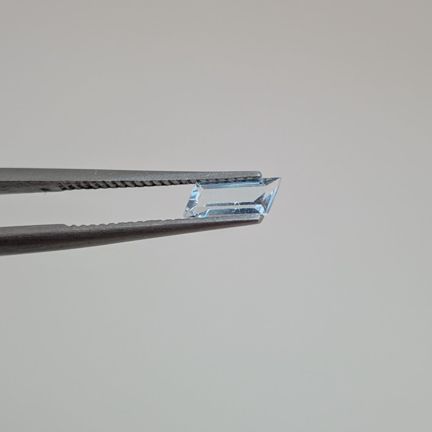 Aguamarina Facetado Forma libre 6 x 2.3 mm