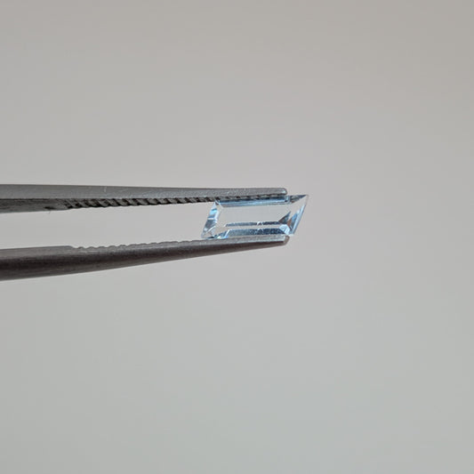 Aguamarina Facetado Forma libre 6 x 2.3 mm