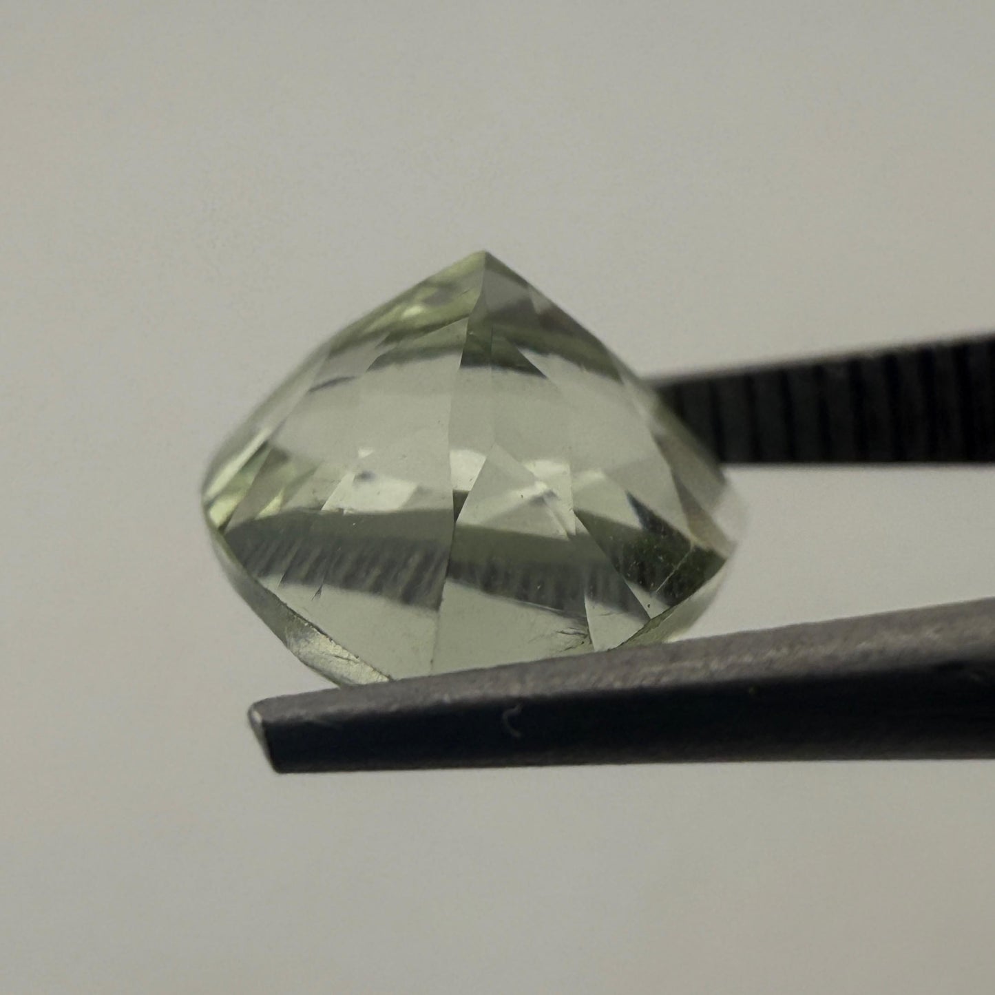 Prasiolita Facetado Trilliant 10 mm x 9 mm
