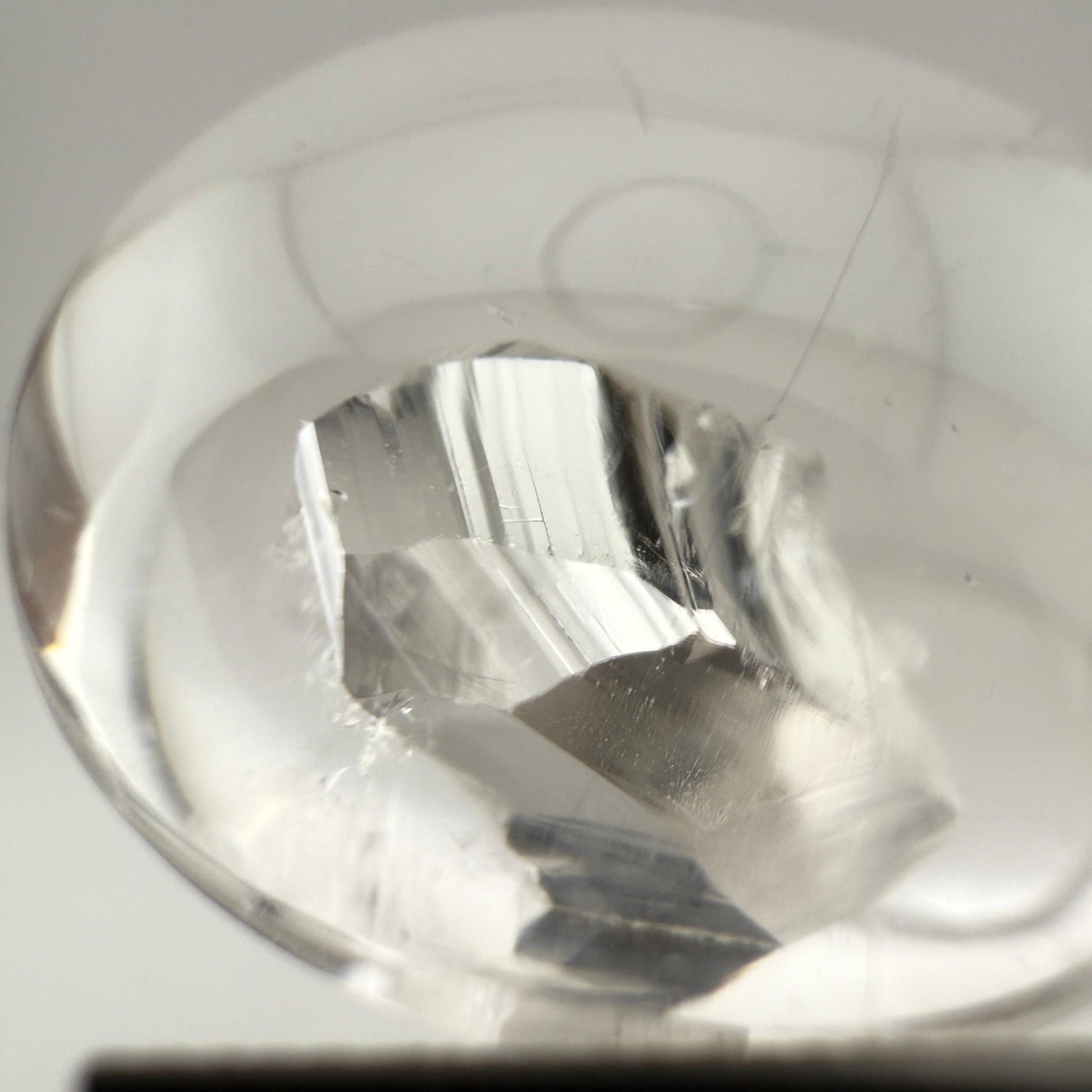Cuarzo de segunda generación Cabuchon Ovalado 21 mm x 16 mm