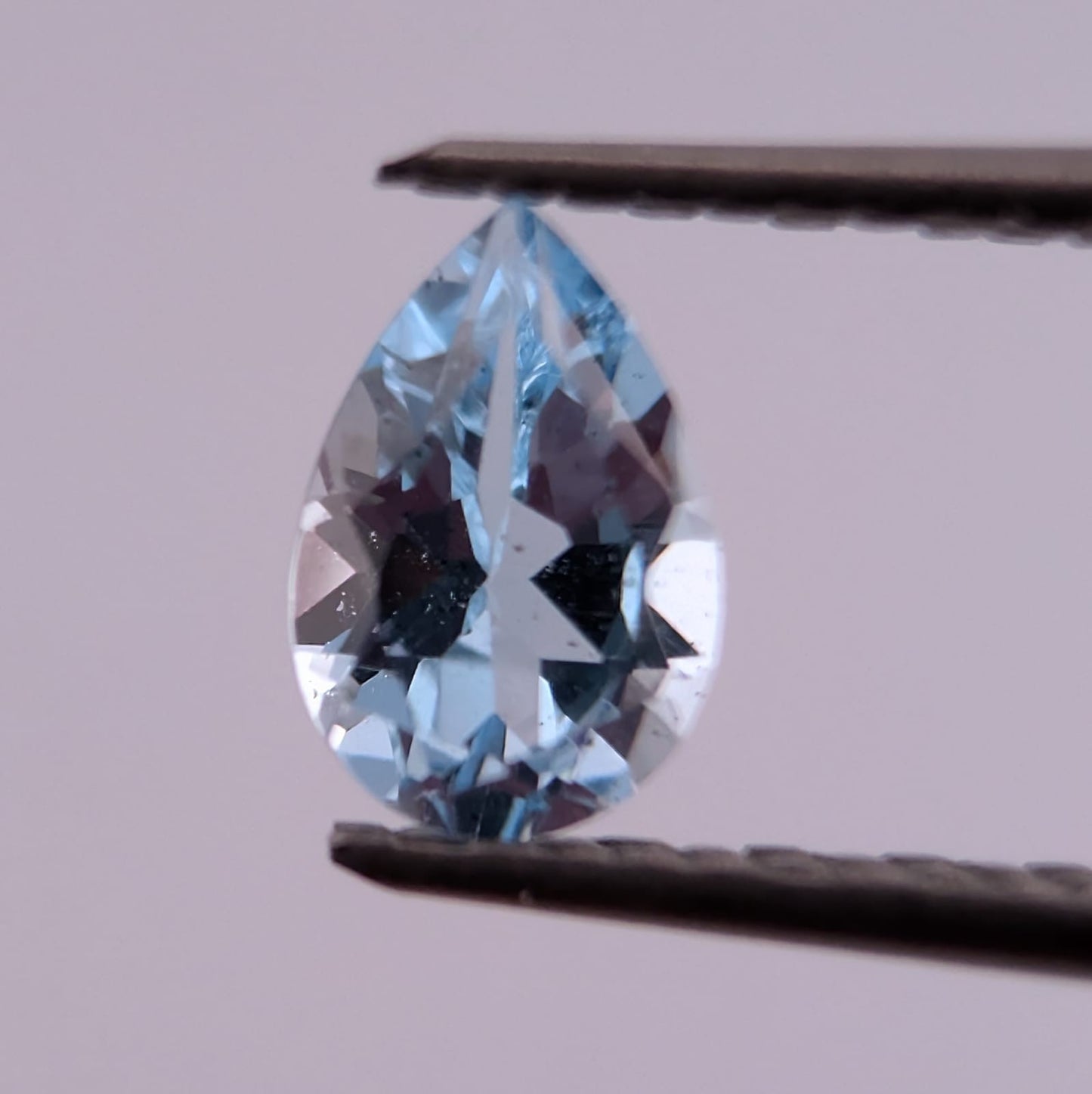 Topacio Sky Blue Facetado Gota 4 mm x 6 mm