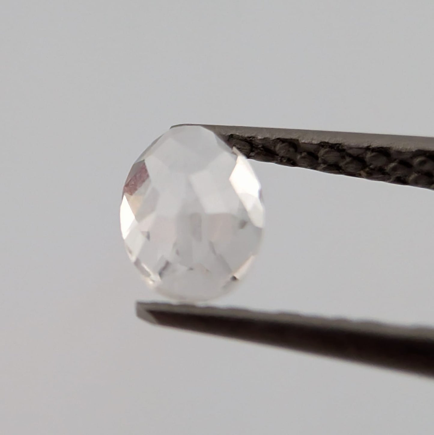 Topacio blanco Facetado Ovalado 4 mm x 6 mm