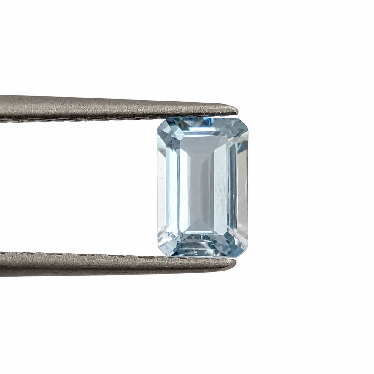 Aguamarina Facetada Ovalada 6 x 4 mm