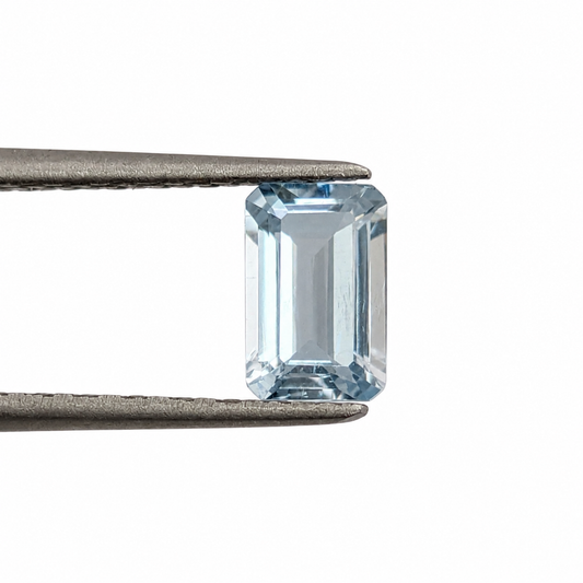 Aguamarina Facetada Ovalada 6 x 4 mm