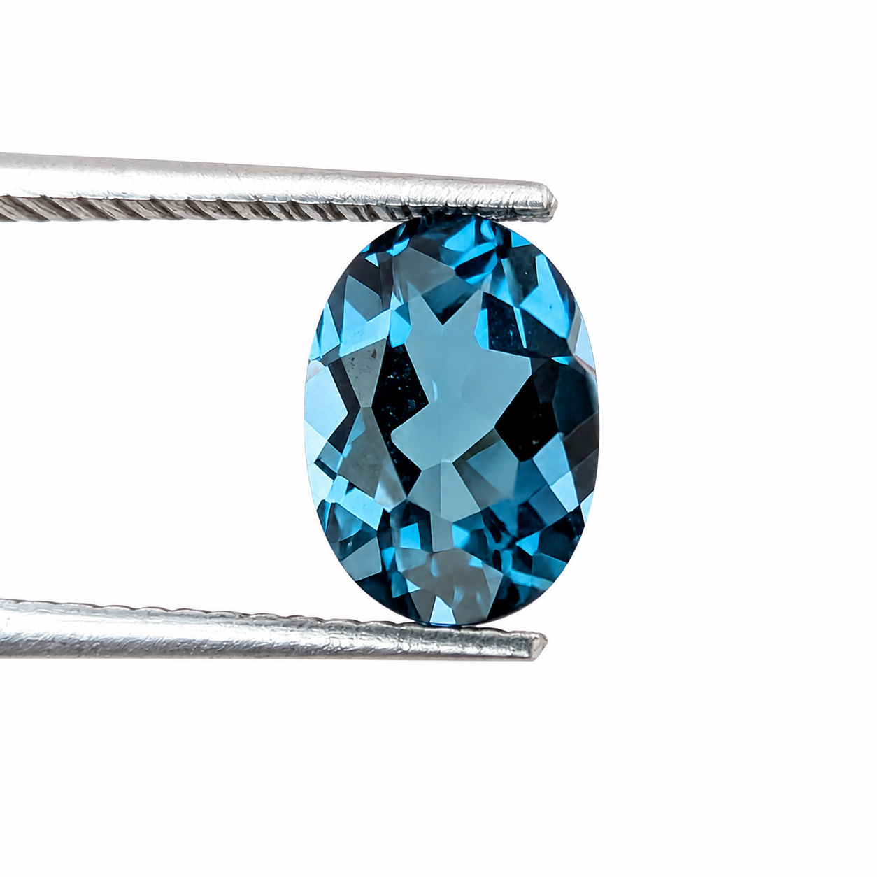 Topacio Azul London Facetado Ovalado 5x7 mm