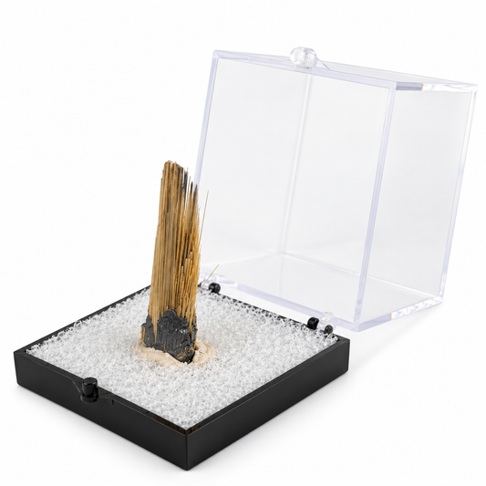 Cuarzo con Rutilo y Hematita en Caja de acrílico ~7 cm