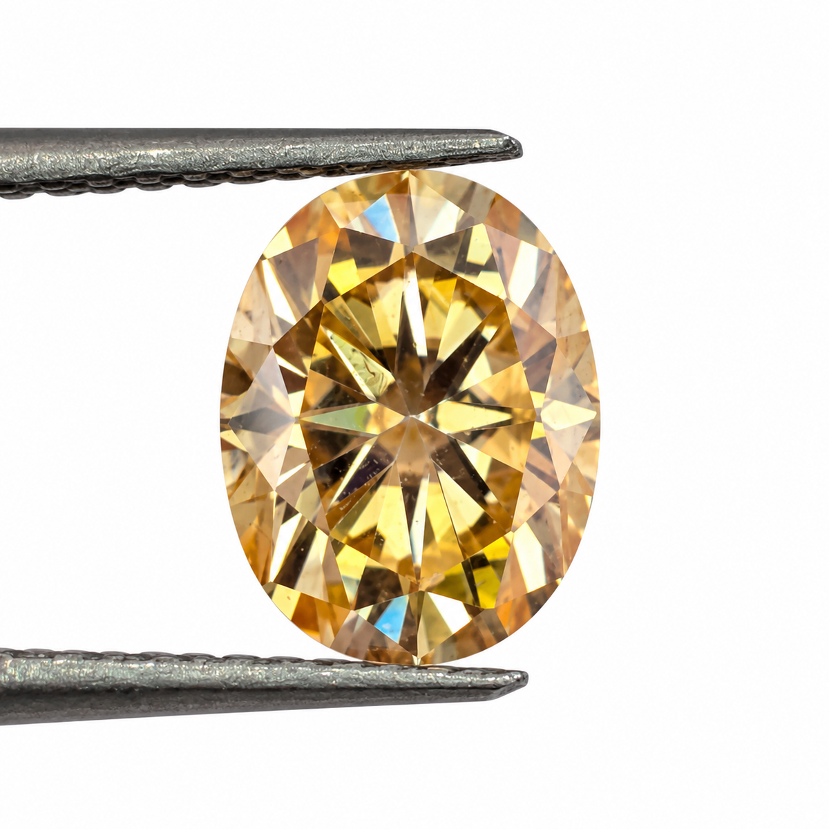Moissanita Dorado Facetada Ovalada 9 x 7 mm