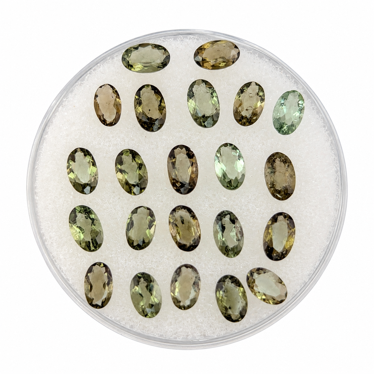 Moldavita Facetada Ovalada 5 x 3 mm