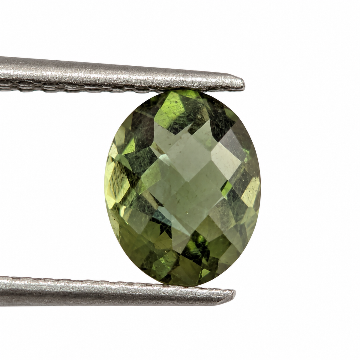 Moldavita Facetada Ovalada 7.5 x 5.5 mm
