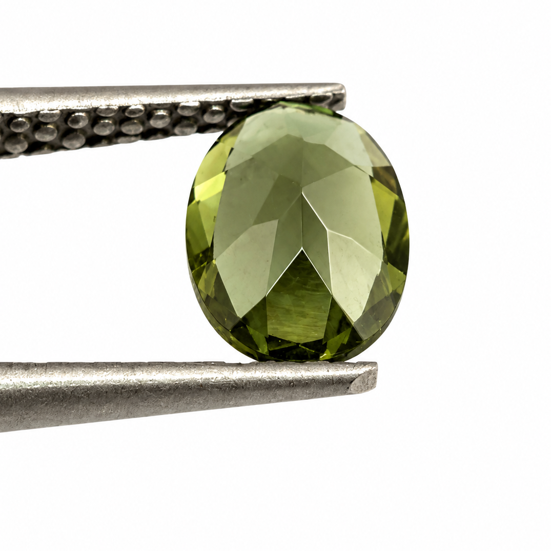 Moldavita Facetada Ovalada 9.5 x 6 mm