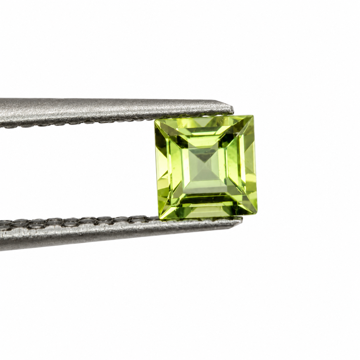 Peridoto Facetado Cuadrado 4 mm