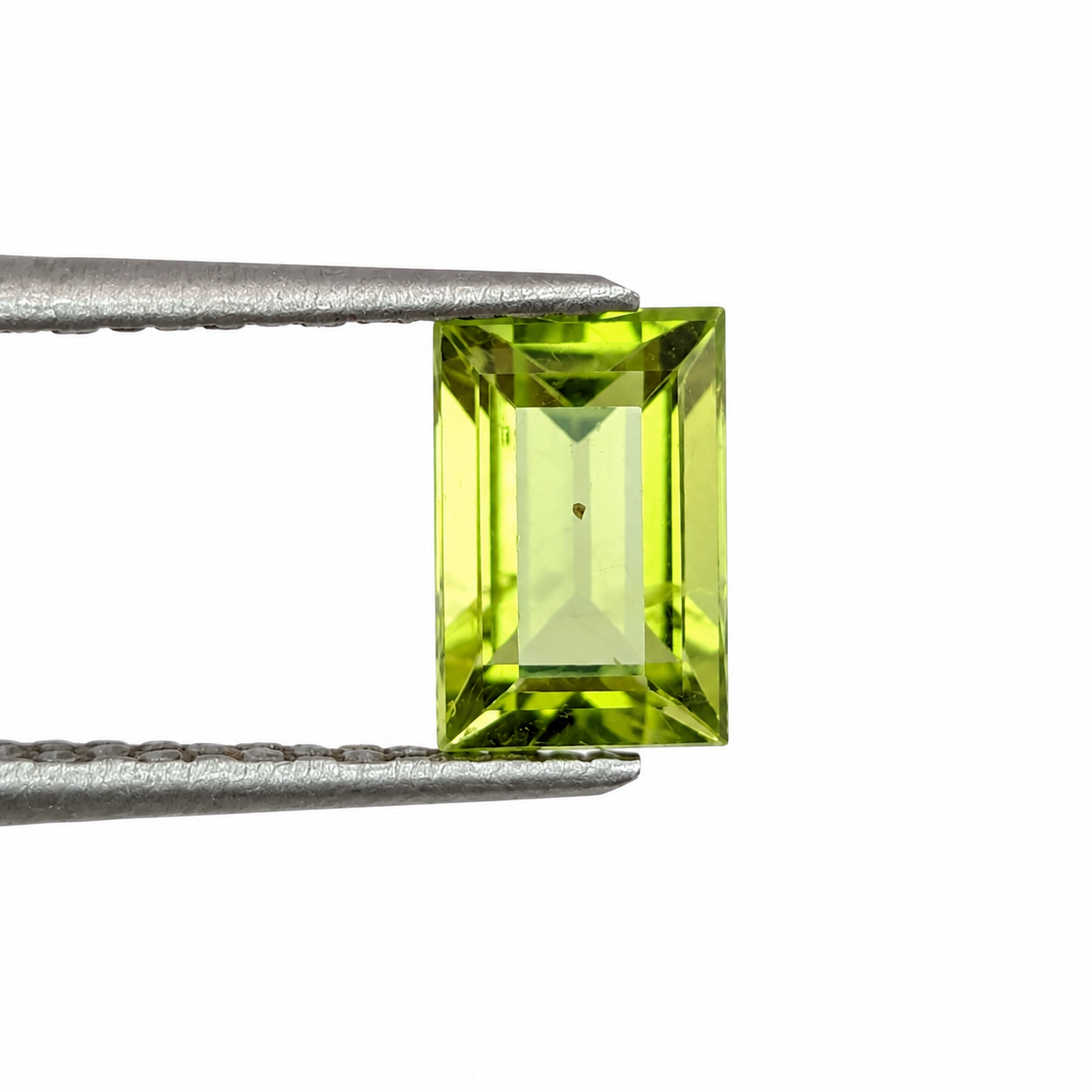 Peridoto Facetado Esmeralda 6 x 4 mm
