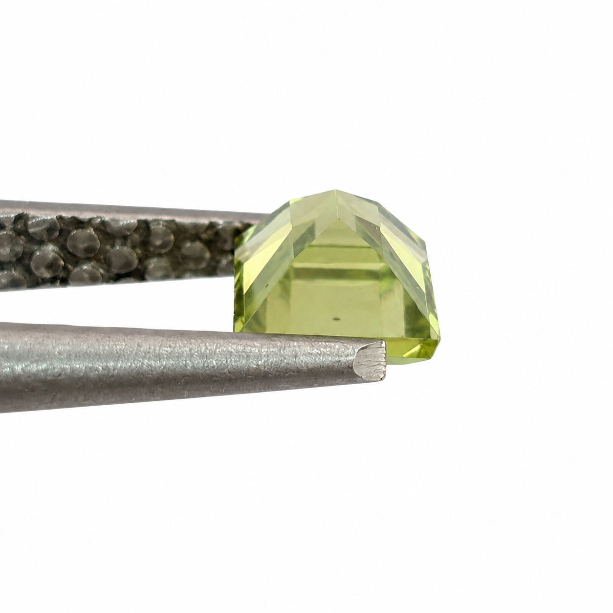 Peridoto Facetado Esmeralda 6 x 4 mm