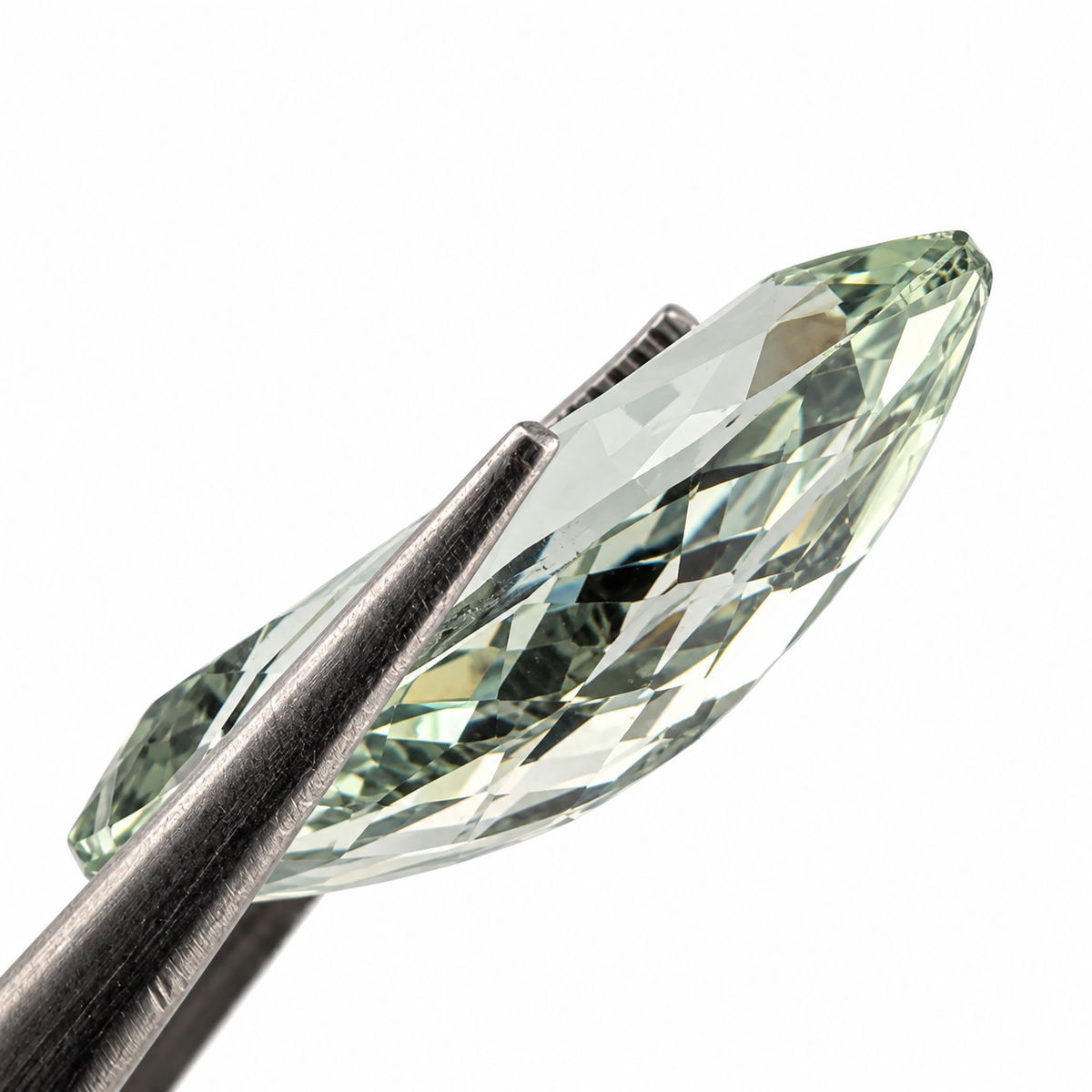 Prasiolita (Amatista Verde) Facetada Marquesa 24 x 10 mm