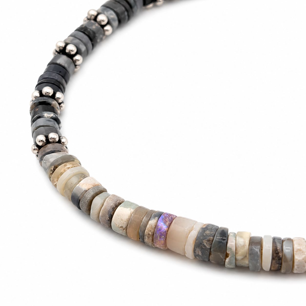 Pulsera elástica de ópalo negro australiano 24ct