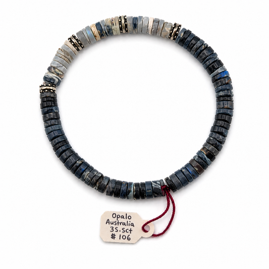 Pulsera elástica de ópalo negro australiano 35.5ct