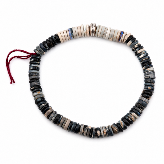 Pulsera elástica de ópalo negro australiano 50ct