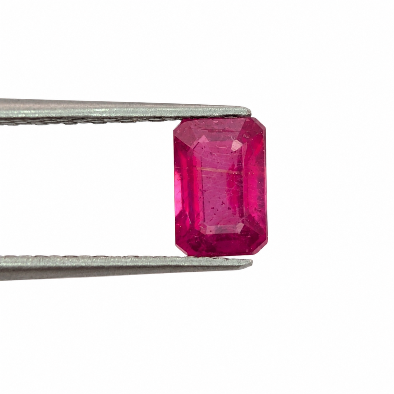 Rubí Facetado Esmeralda 6 x 4 mm