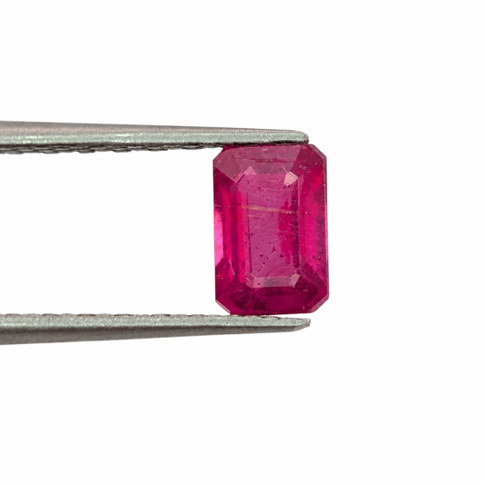 Rubí Facetado Esmeralda 6 x 4 mm