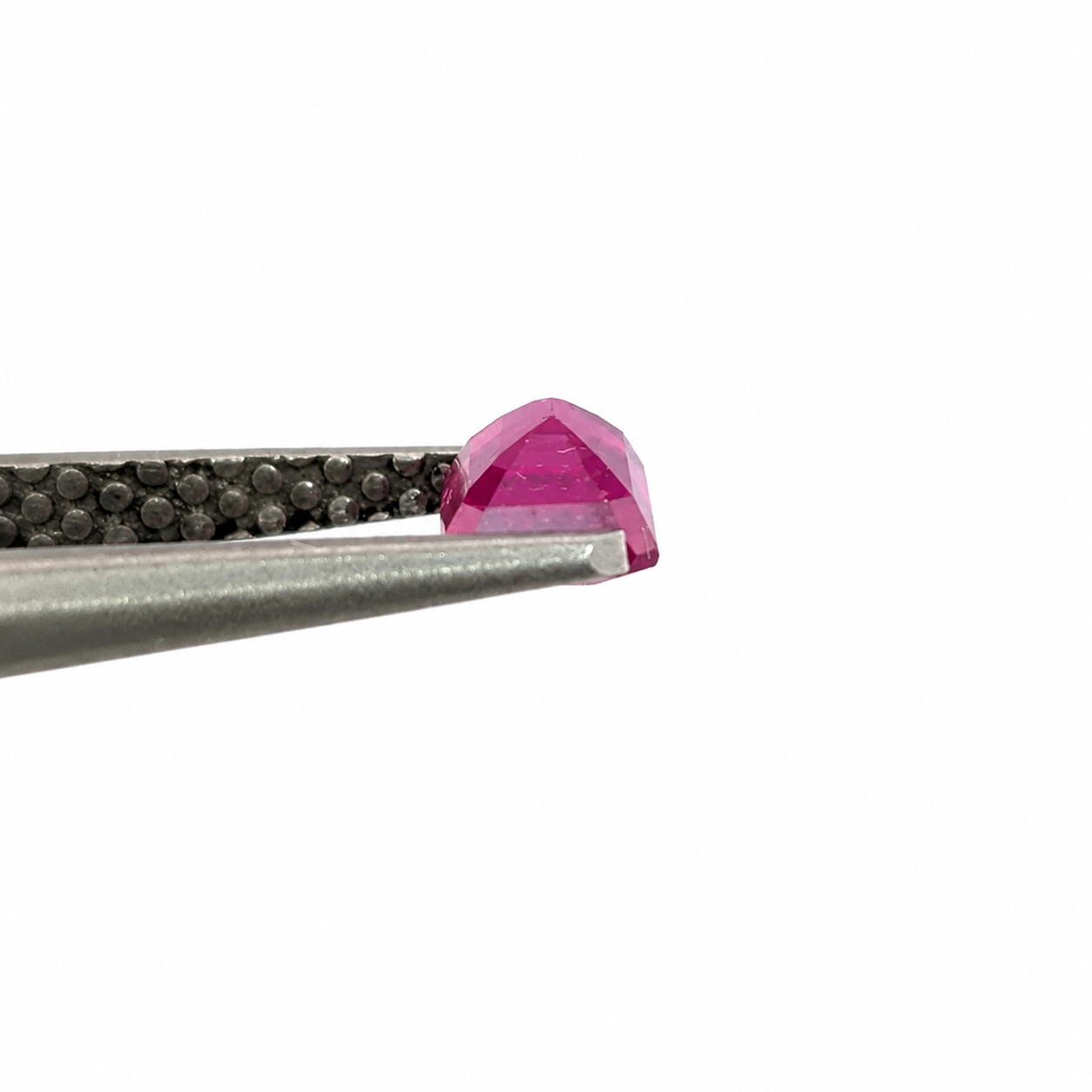Rubí Facetado Esmeralda 6 x 4 mm