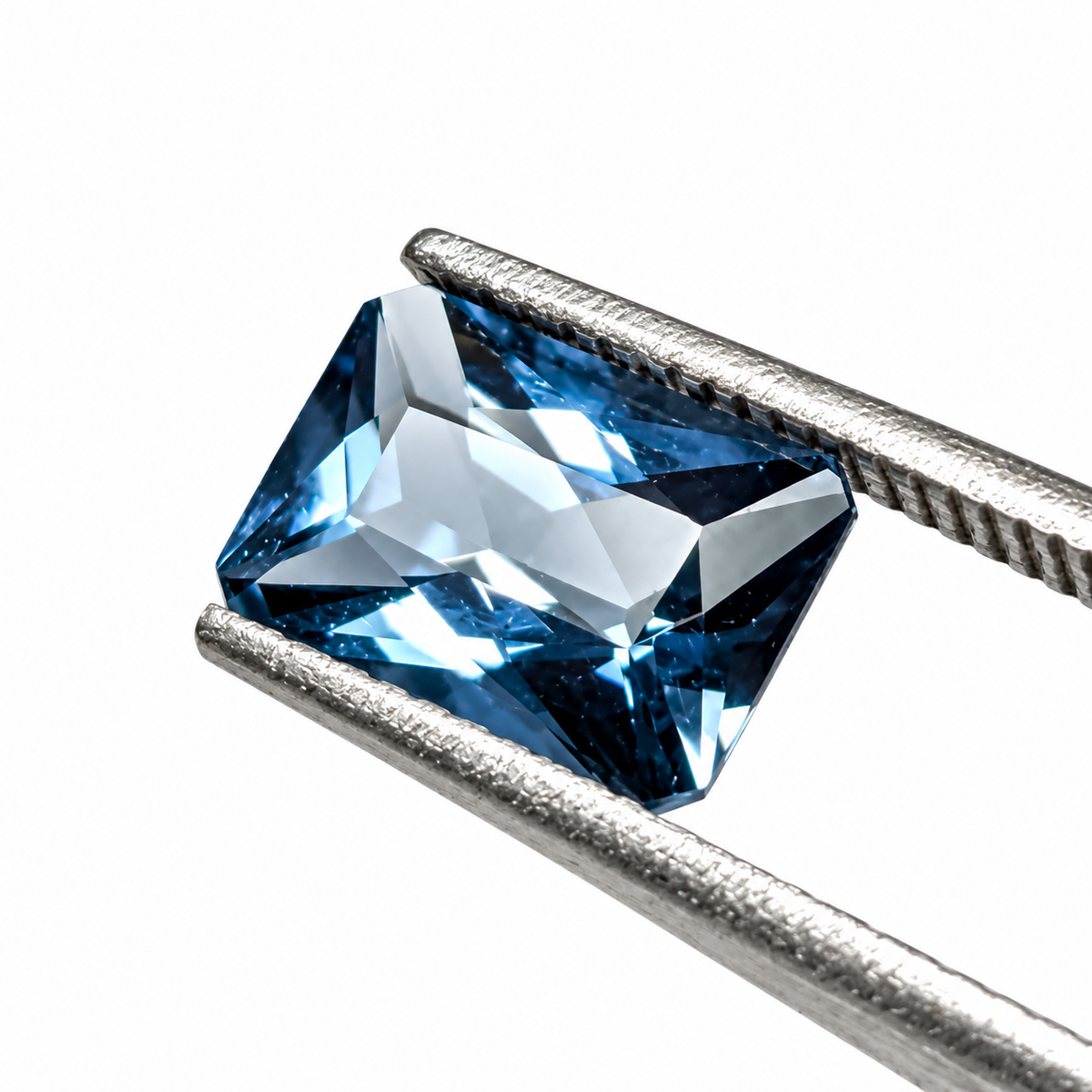 Topacio Azul London Facetado Esmeralda 7 x 5 mm