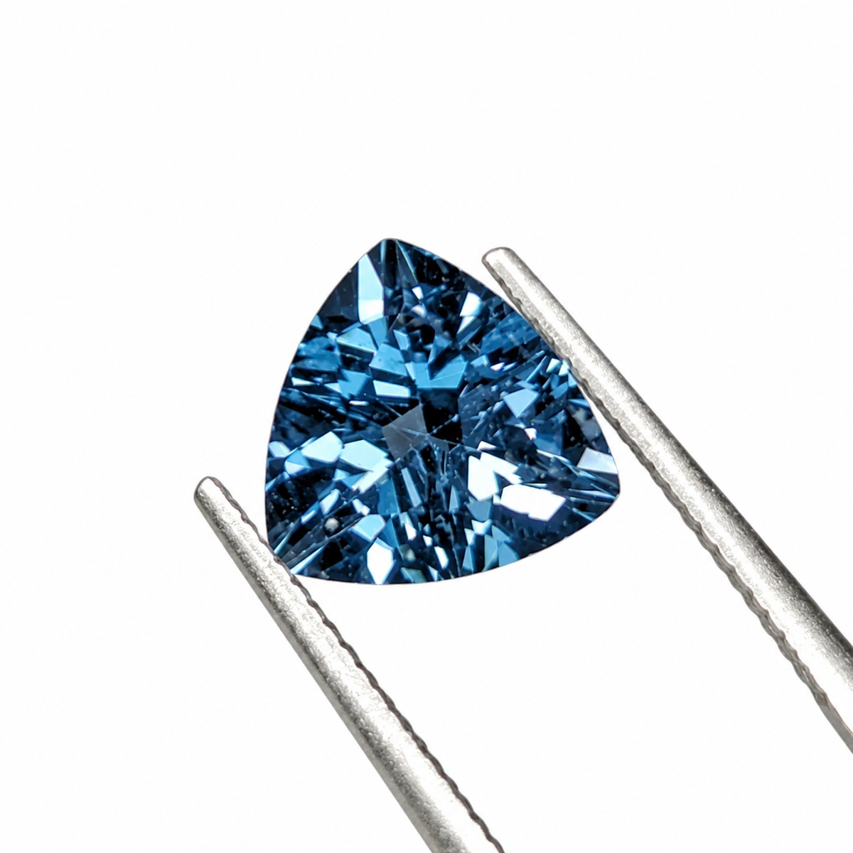 Topacio Azul London Facetado Trillante 8 mm