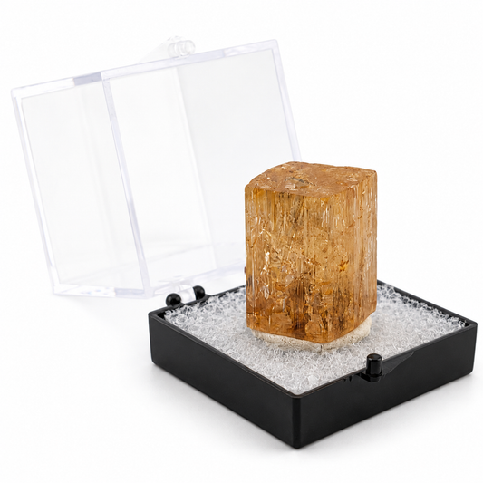 Topacio Imperial en Bruto en Caja de Acrílico 3.5 cm