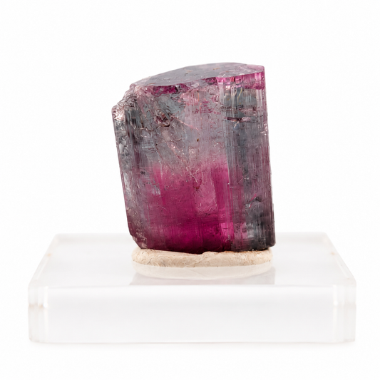 Turmalina en bruto ~17 x 13 mm