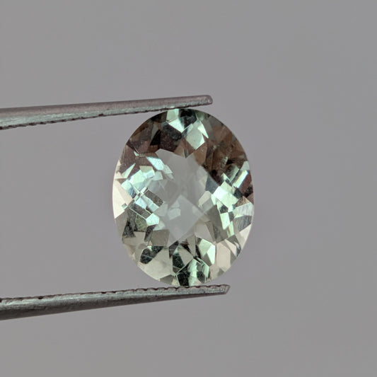 Prasiolita Facetado Ovalado 8 mm x 10 mm