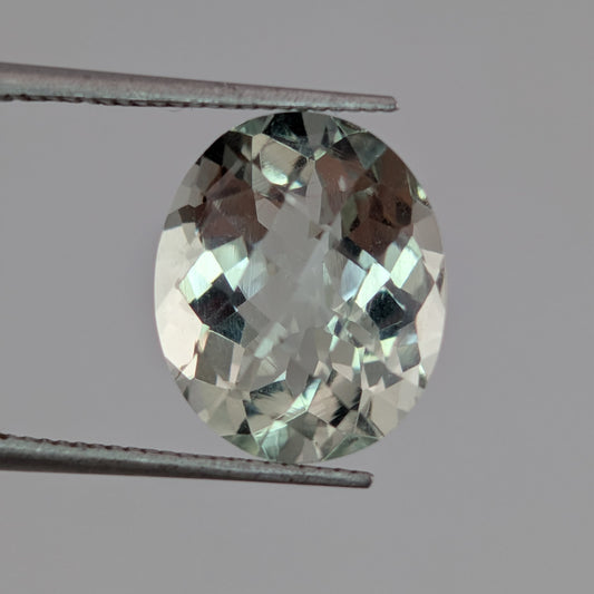 Prasiolita Facetado Ovalado 10 mm x 12 mm