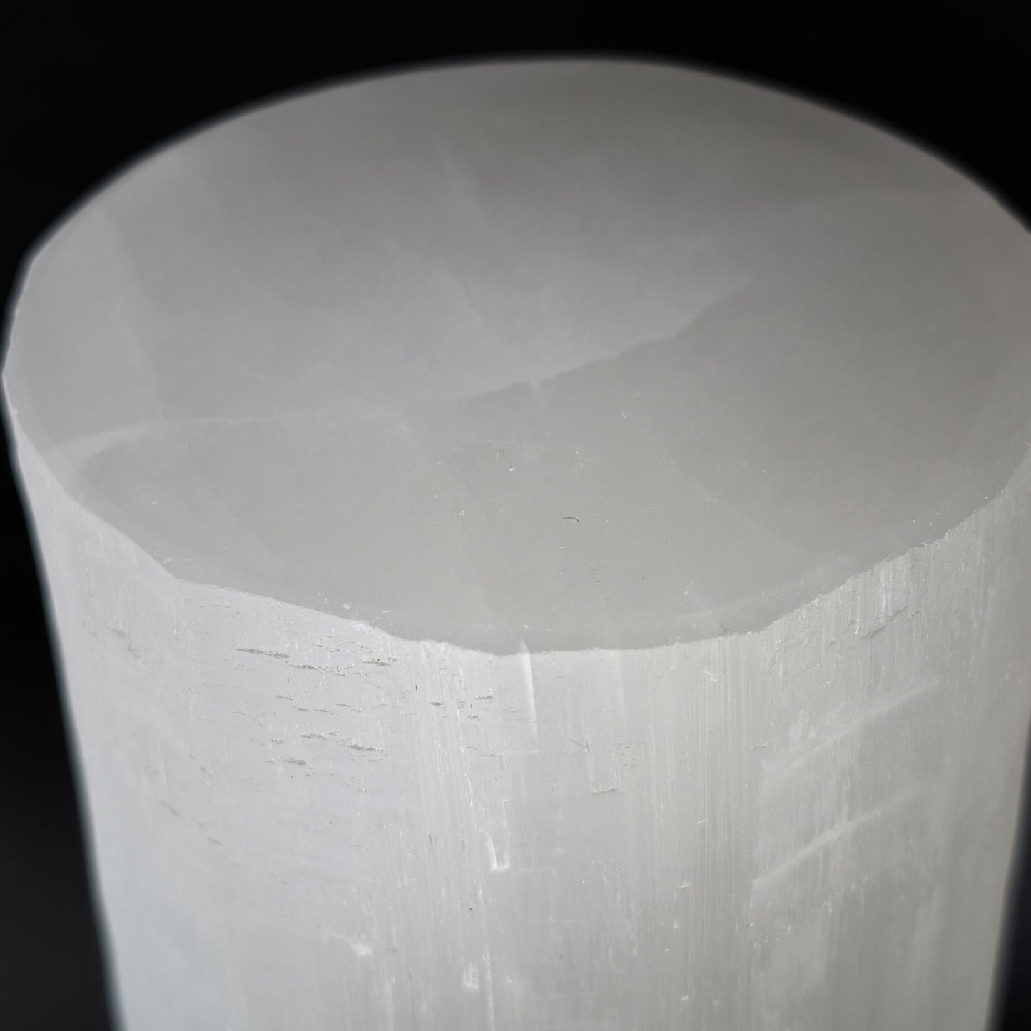 Lámpara cilindro de selenita blanca 25 cm