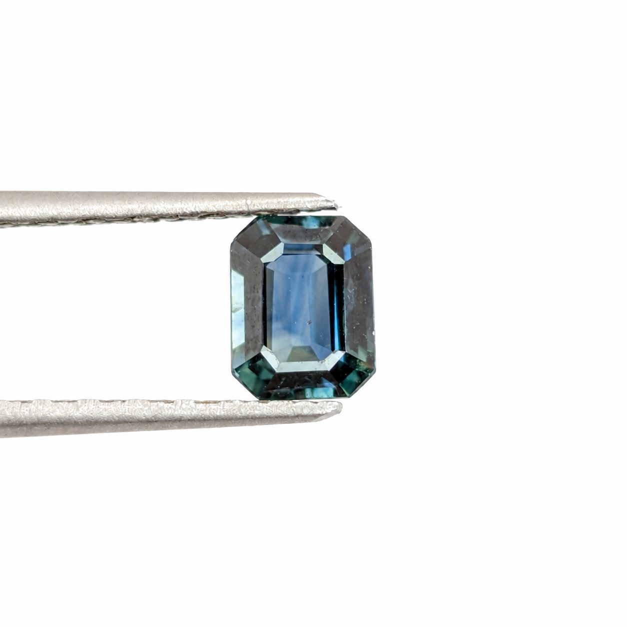 Zafiro Teal Facetado Esmeralda 5 x 4 mm