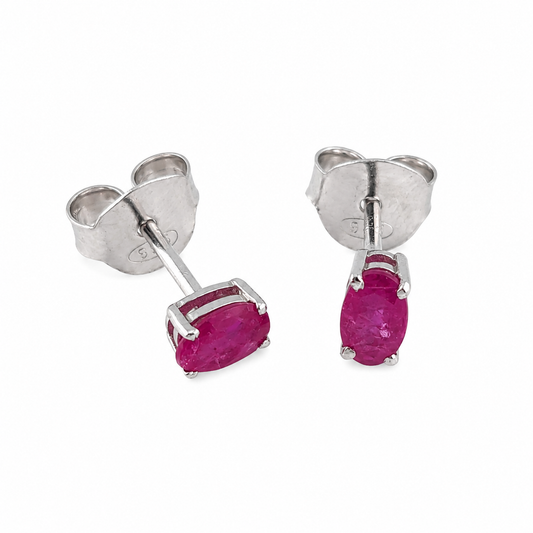 Aretes de Rubi ovalado 5x3 mm