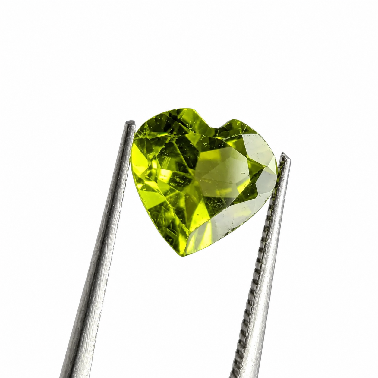 Peridoto Facetado Corazón 7 mm